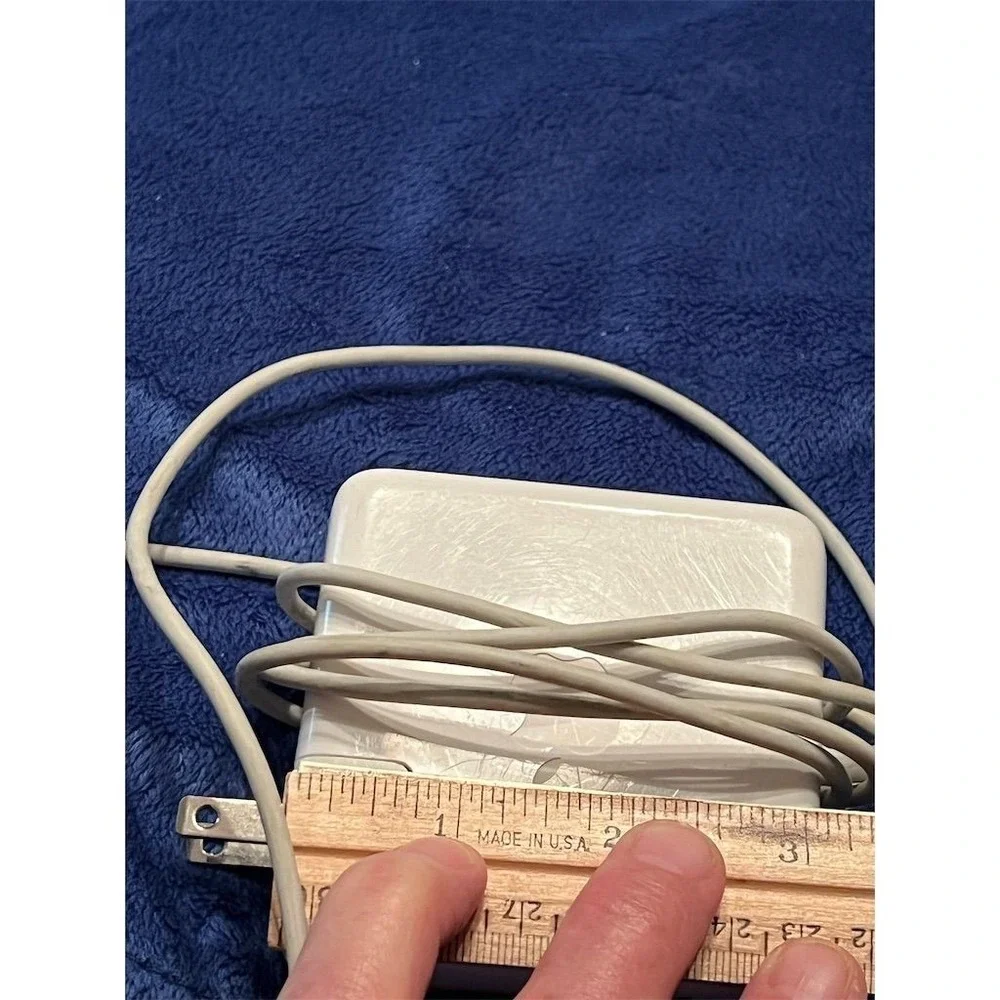 Apple AC Adapter Charger 16.5V 3.65A‎ White for MacBook